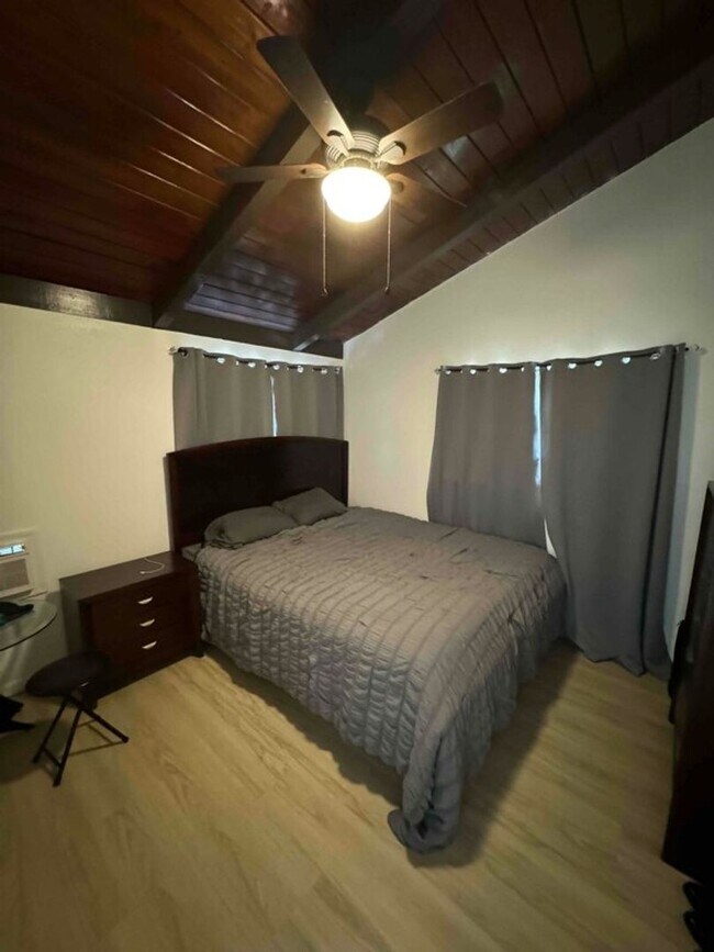Foto del edificio - Upstairs 2 bedroom duplex in Kaneohe! 2 parking!
