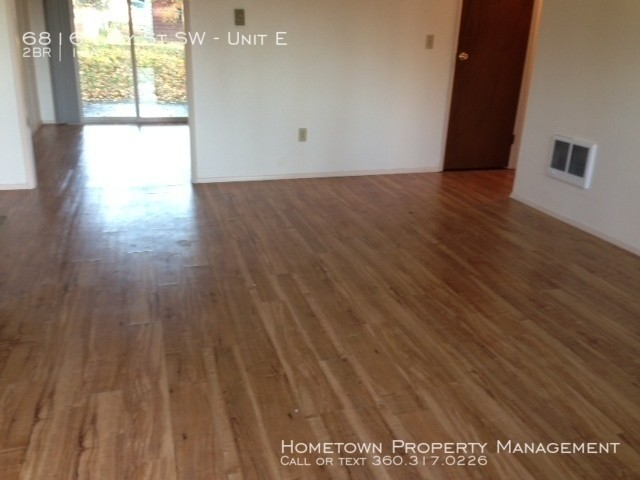 Foto del edificio - 2 bdrm duplex in Tumwater--Avail NOW!