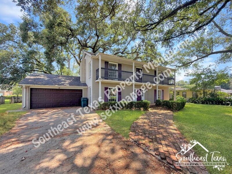 Foto principal - 2465 Gladys St