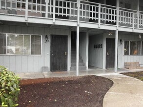 Building Photo - 450 NW 16th Ave