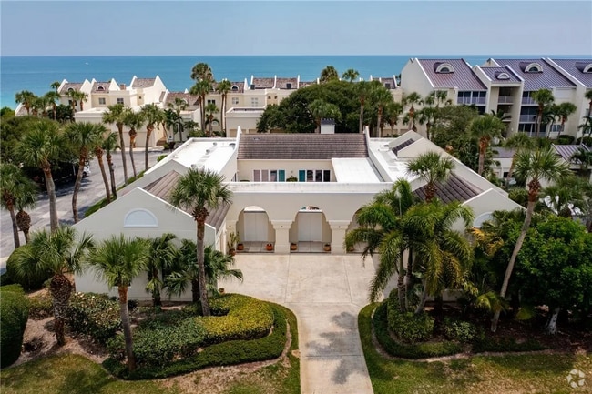 Building Photo - 8414 Poinciana Pl