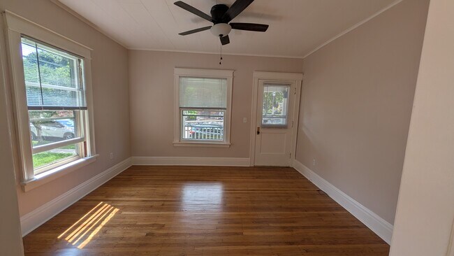 Sala de estar - 122 Caroline St