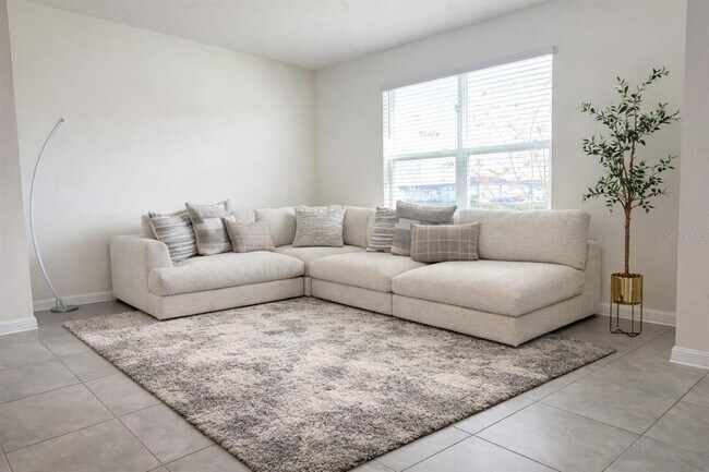 Building Photo - 400 Preston Cv Dr