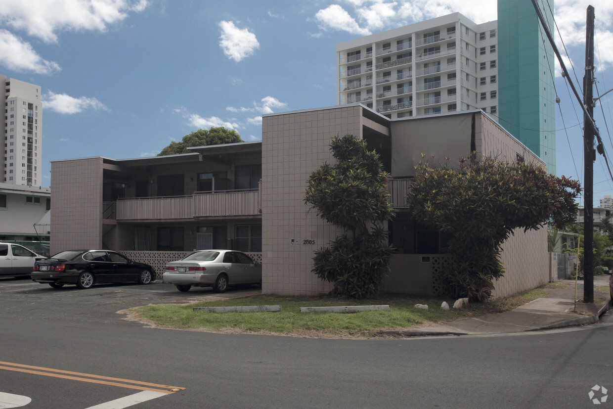 Foto principal - 2805 Winam Ave