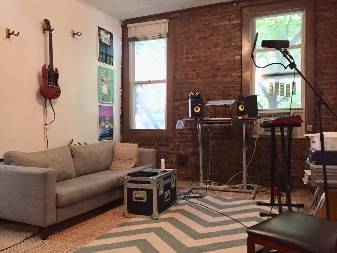 Foto principal - 187 Bedford Ave