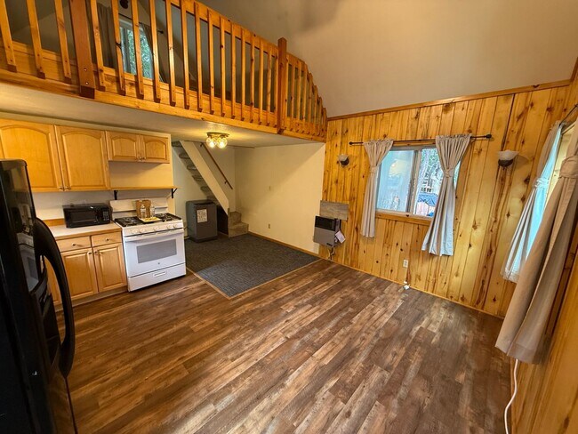 Foto del edificio - Cozy Guest House in Semi-Rural Location w/...