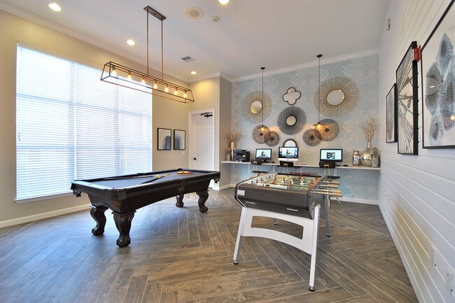 Building Photo - Fairlane Town Center Apartment Homes