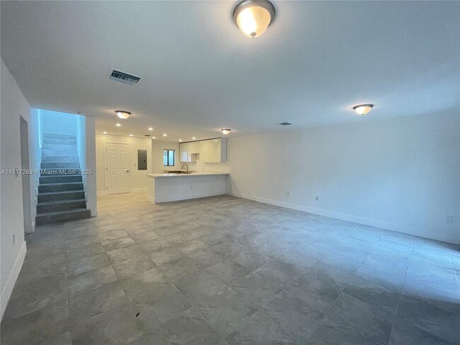 Foto del edificio - 7755 NW 8th Ct