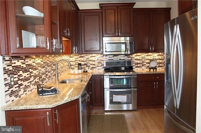 Foto del edificio - 5269 Dartmouth Dr