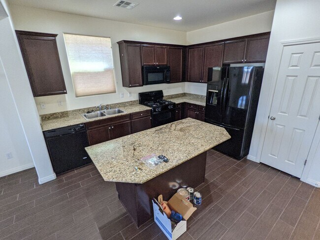 Foto del edificio - 7660 Ashby Gate St