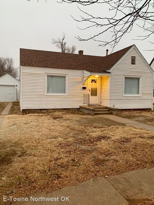 2 br, 1 bath House 1706 9th St House Rental in Woodward, OK