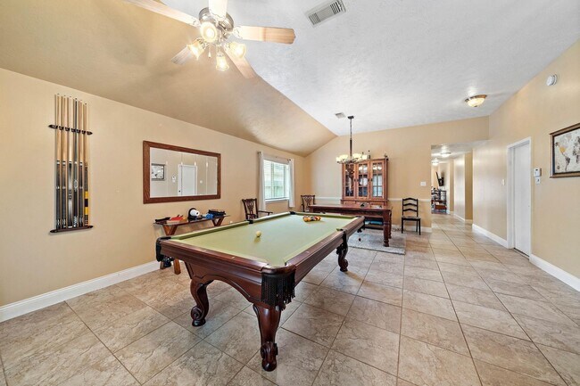 Foto del edificio - 18223 Lundar Ln
