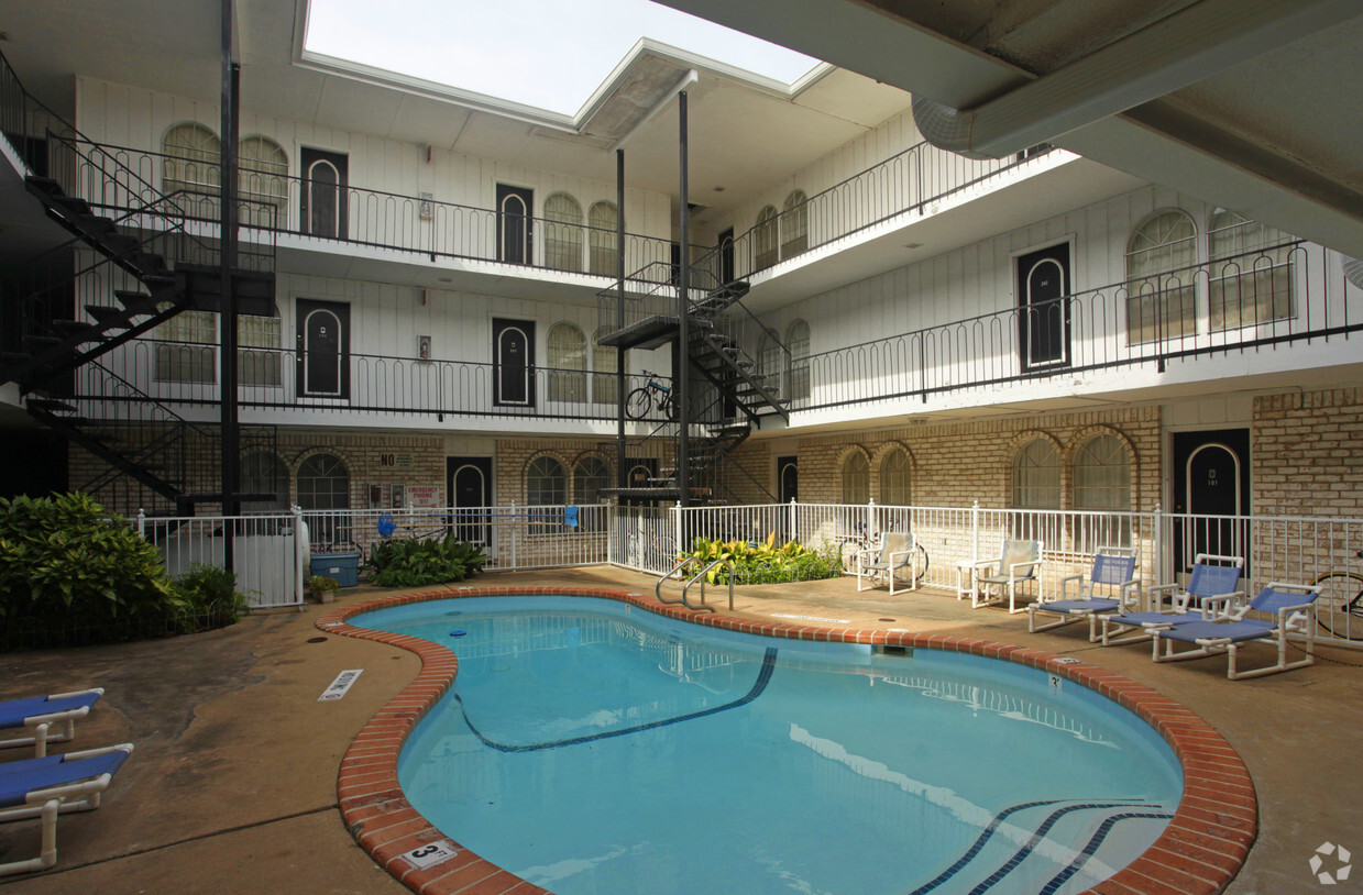 Building Photo - VIP Apartments