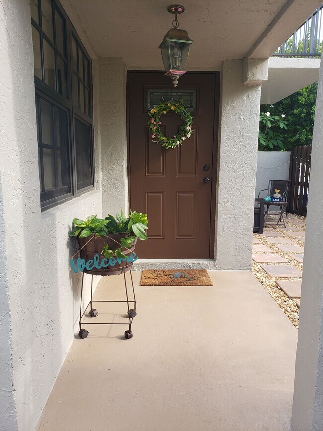 Foto del edificio - 10425 SW 154th Ct