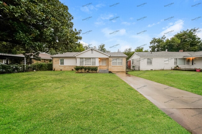 Photo - 3232 NW 47th St House