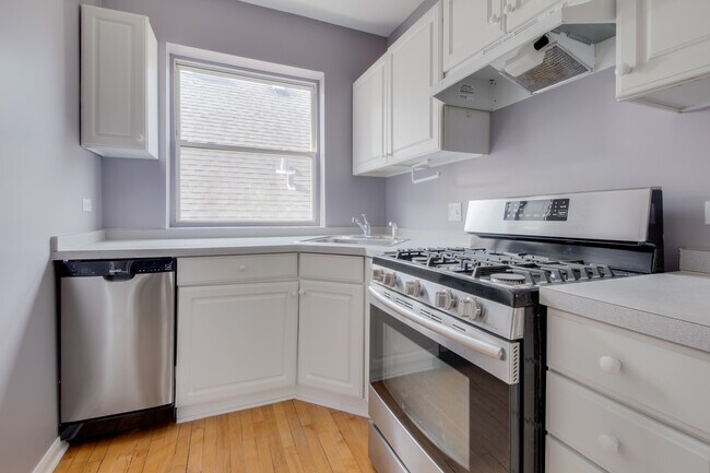 Foto del edificio - 3801 W Cullom Ave