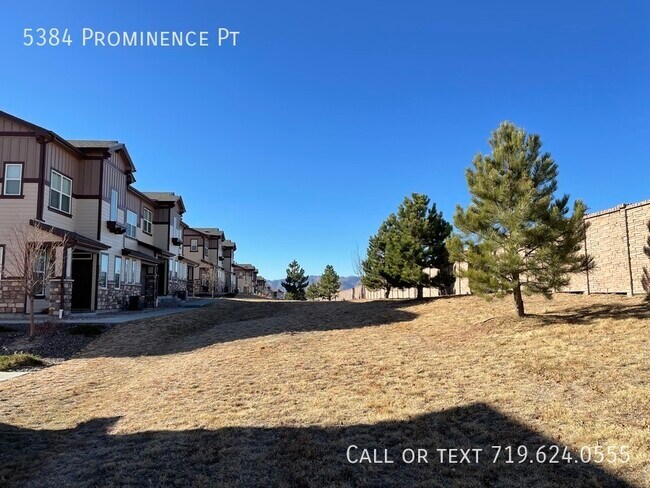 Building Photo - Stunning townhouse for rent!