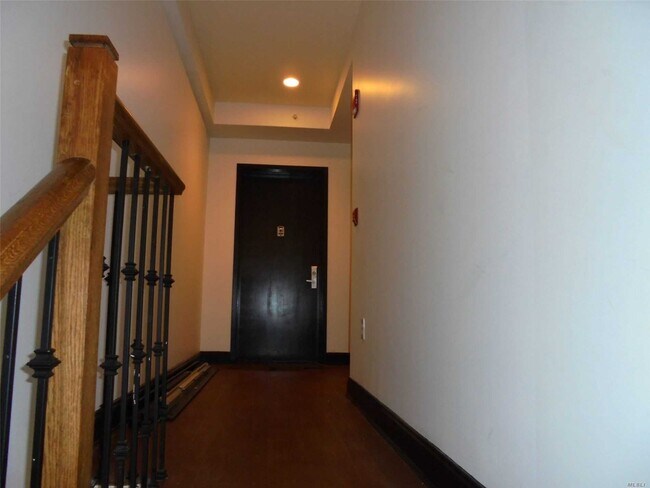 Foto del edificio - 250 Post Ave