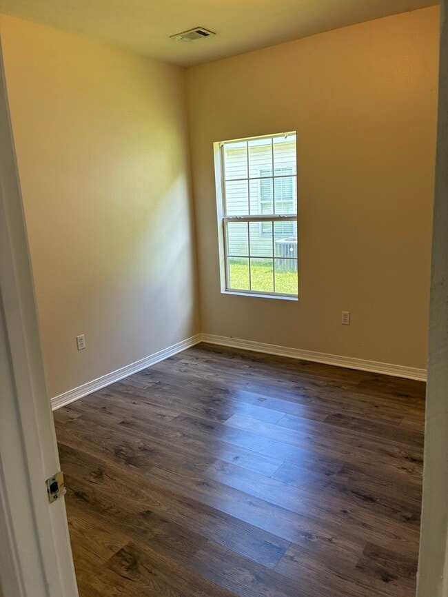 Building Photo - Beautiful 3/2 House in Bay St. Louis MS