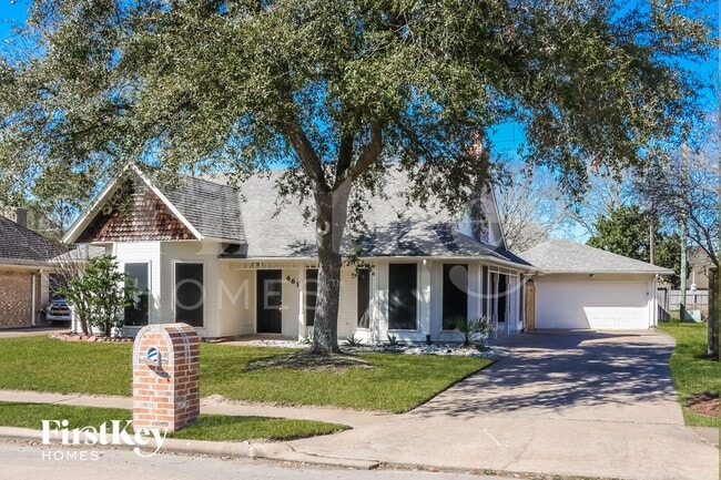 Building Photo - 6611 Gleneagles Dr