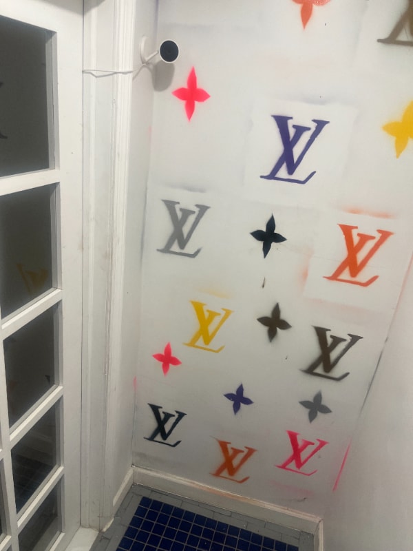 Building Photo - 573 E 93rd St