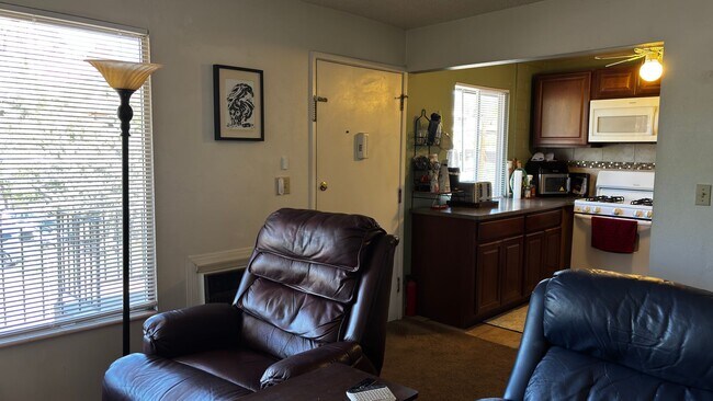 Foto del edificio - APARTMENT:  APPLE TREE SQUARE APARTMENTS-UPTOWN SEDONA
