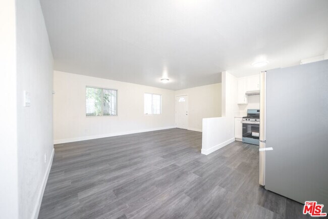 Foto del edificio - 10376 Wilmington Ave