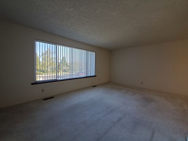 Building Photo - 1609 Amon Drive, Richland
