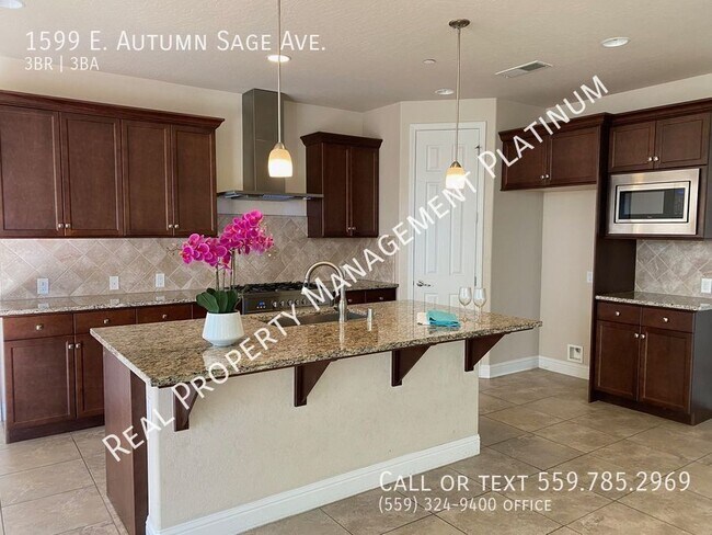 Foto del edificio - 1599 E Autumn Sage Ave