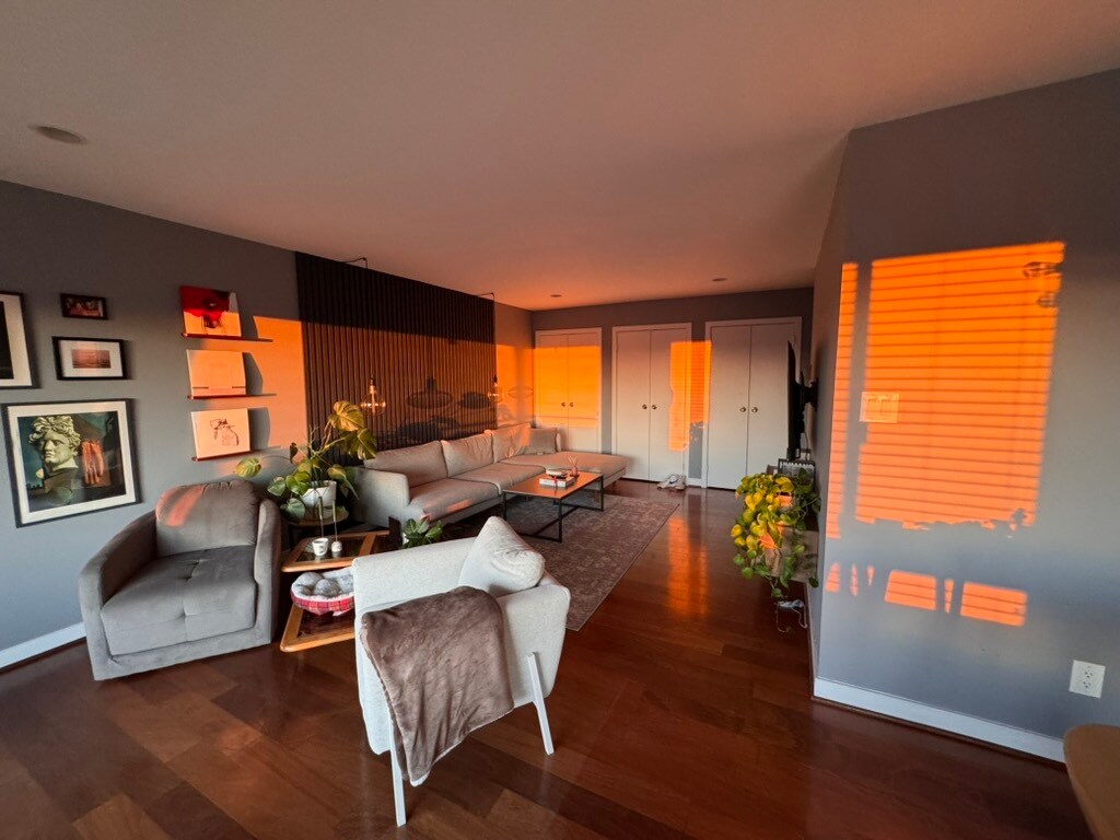 Foto principal - 6001 Arlington Blvd