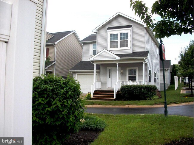 Building Photo - 7233 Waterloo Pass