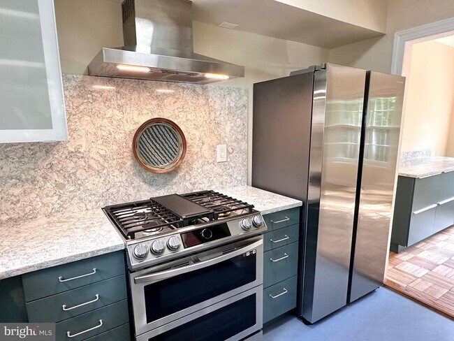 Foto del edificio - 3614 Greenway Pl