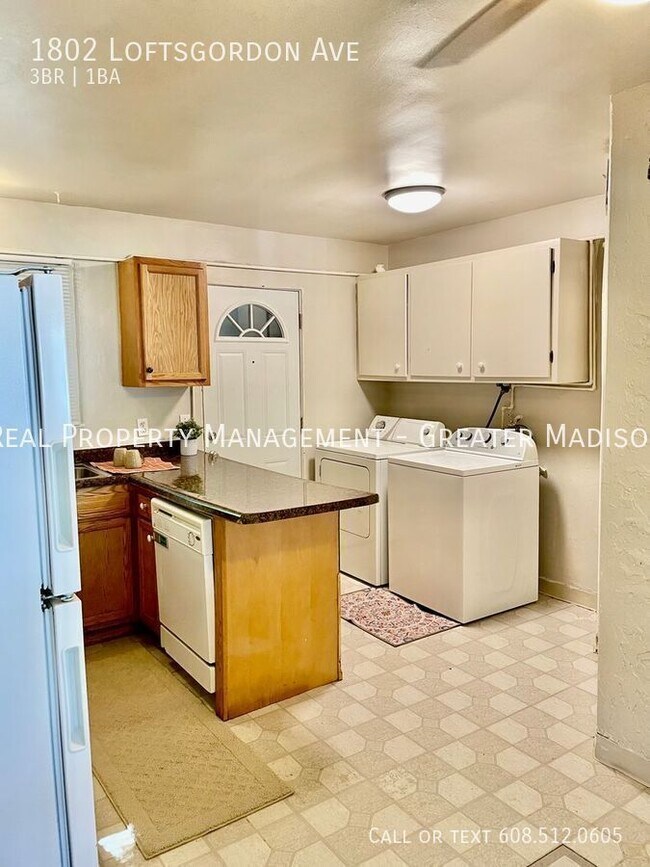 Foto del edificio - 1802 Loftsgordon Ave