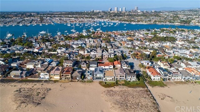 Building Photo - 1572 E Oceanfront