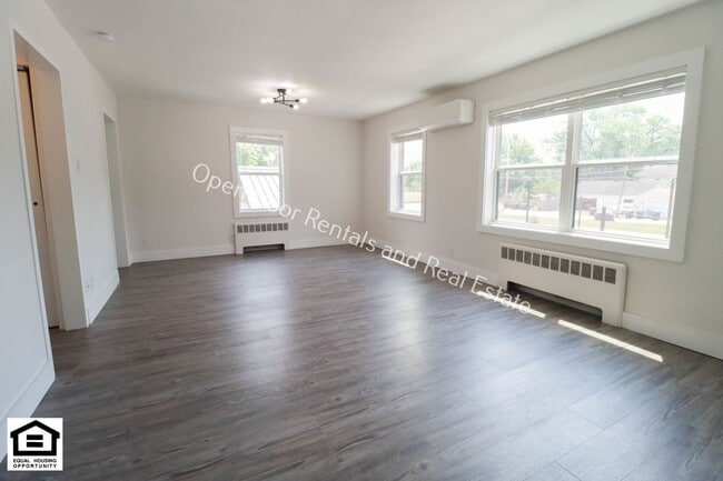 Building Photo - 1823 Griswold Dr