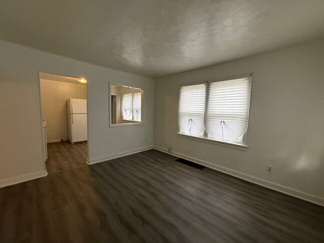 Foto del edificio - Freshly Renovated Bungalow in Home Park Area!