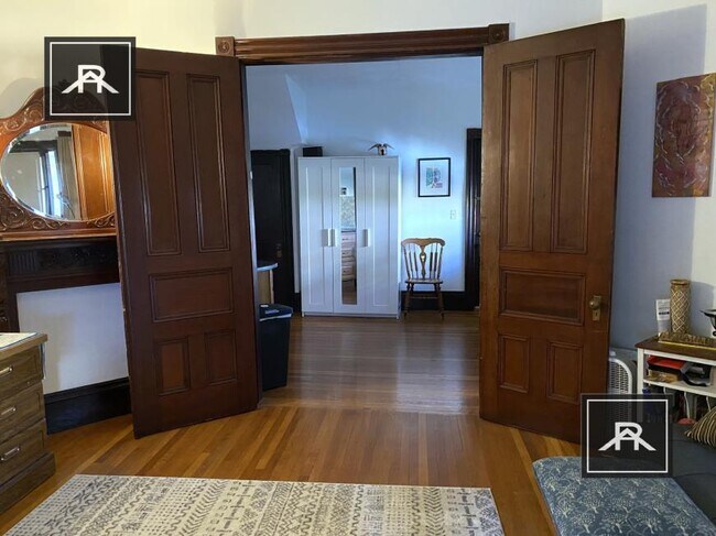 Foto del edificio - 0 bedroom in Newton MA 02458