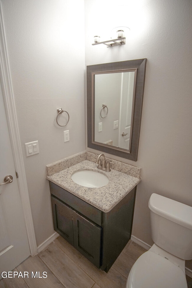 Building Photo - 12874 Woolstone Dr