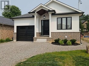 Building Photo - 115 Chesley St