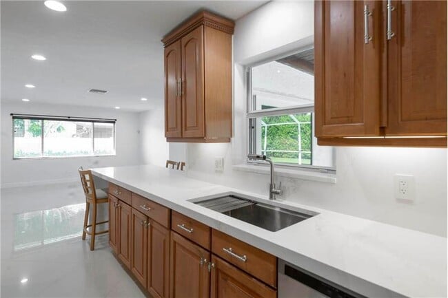 Foto del edificio - 2289 Windsor Rd