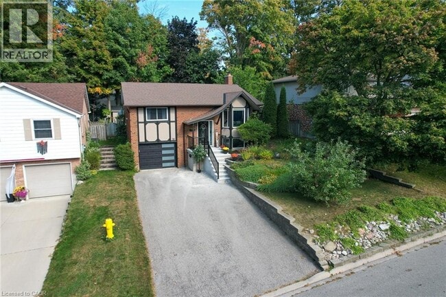 Building Photo - 30 Ashwood Dr