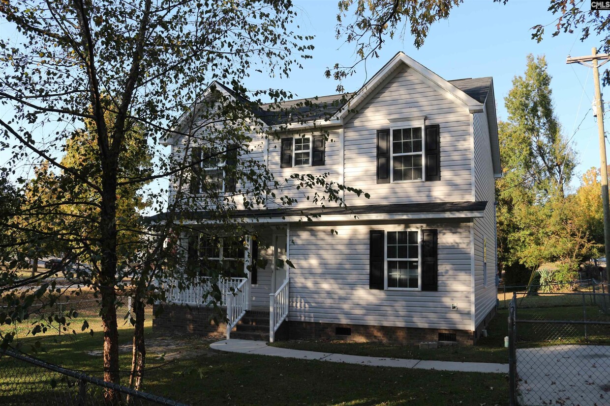 Foto principal - 1791 Mitchell St