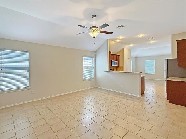 Building Photo - 437 Travertine Trail