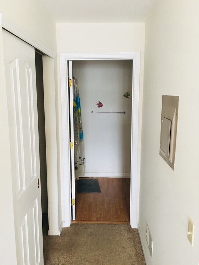 Main Bedroom Corridor to Bathroom - 2208 Waters Edge Dr
