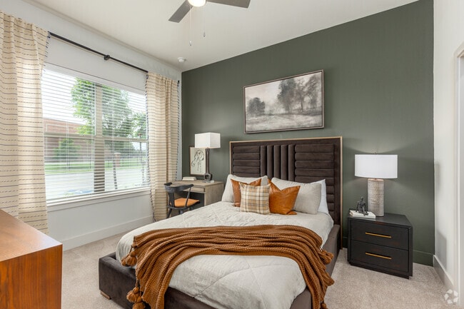 2BR, 2BA - 1,055SF | B1 - Bedroom - The Mill Old Town