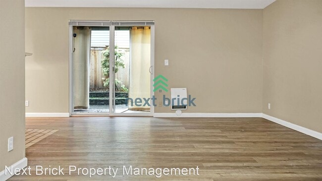 Building Photo - 2 br, 2 bath House - 1002 N 195th St Unit 3