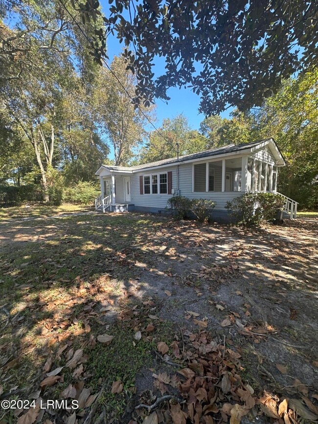Building Photo - 1501 Hogarth St