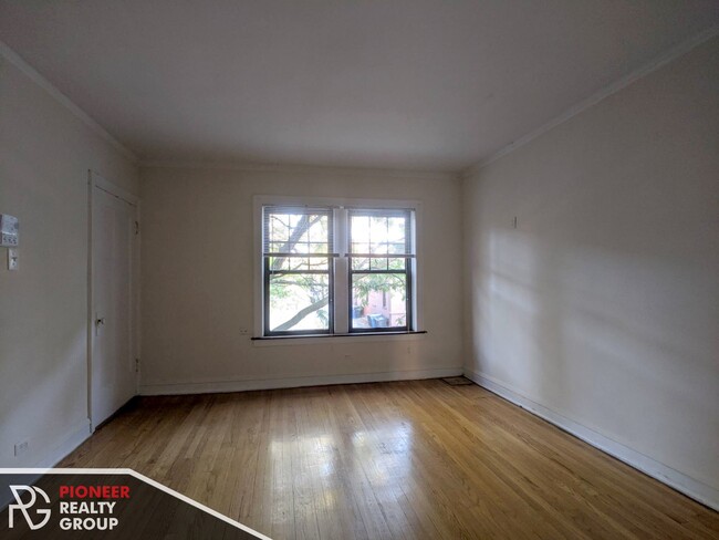 Building Photo - 2948 N Seminary Ave