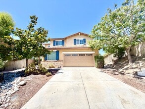 Building Photo - 46383 Vianne Ct