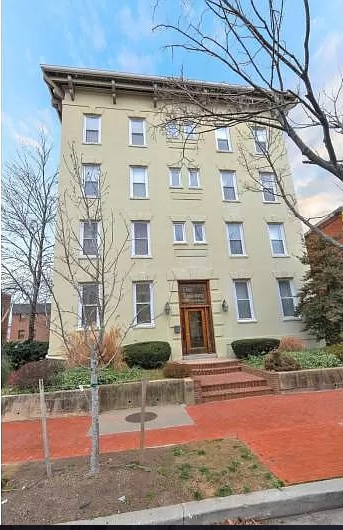 Building Photo - 676 4th St NE